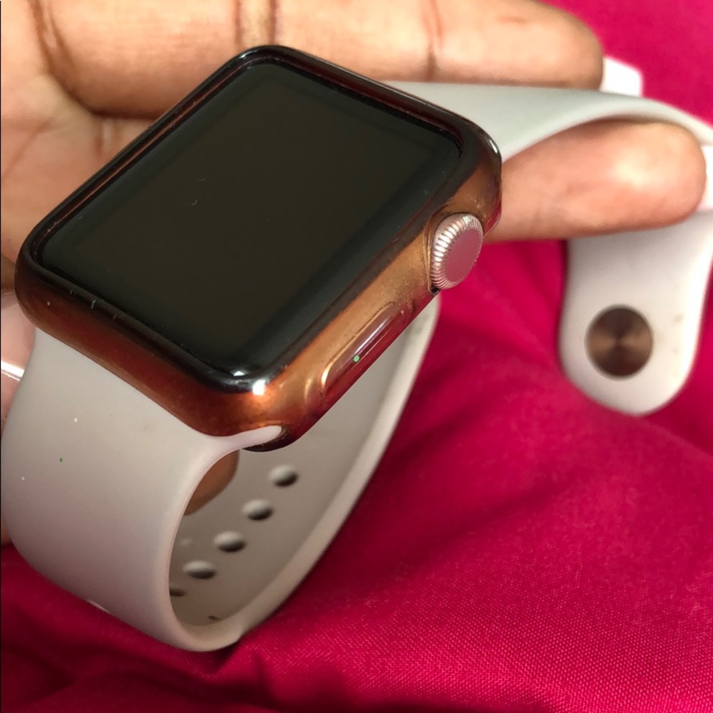 Apple Watch - image 1